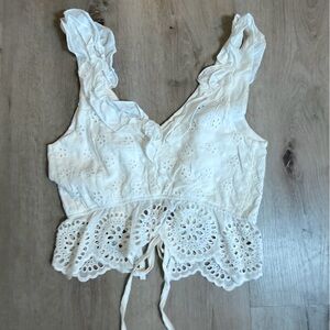 🌸 Ocean Drive White Eyelet Lace Tie-Front Top 🌸 Medium
